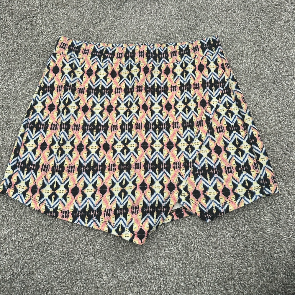 About a girl skort size medium